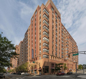 Global Luxury Suites at Hoboken Waterfront